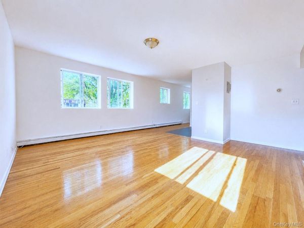 81-64 102nd Avenue , Unit 3rd Fl, Ozone Park, NY 11416