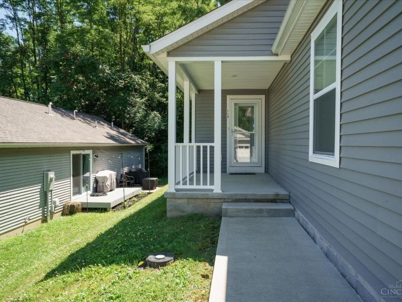 113 Springlake Avenue, Hillsboro, OH 45133 Photo 2