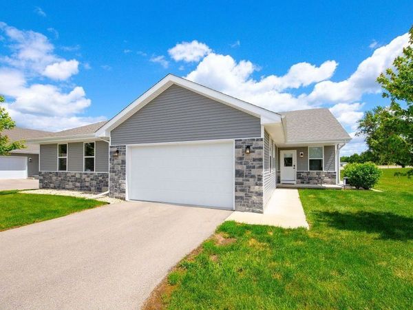 137 Bristle Way, Edgerton, WI 53534