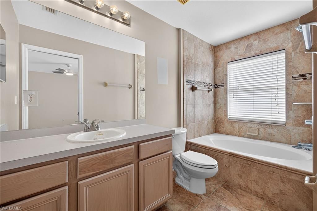 903 SE 5th Ave, Cape Coral, FL 33990 Photo