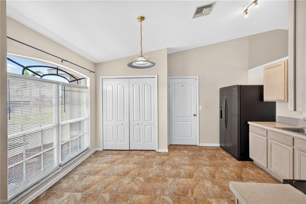 903 SE 5th Ave, Cape Coral, FL 33990 Photo
