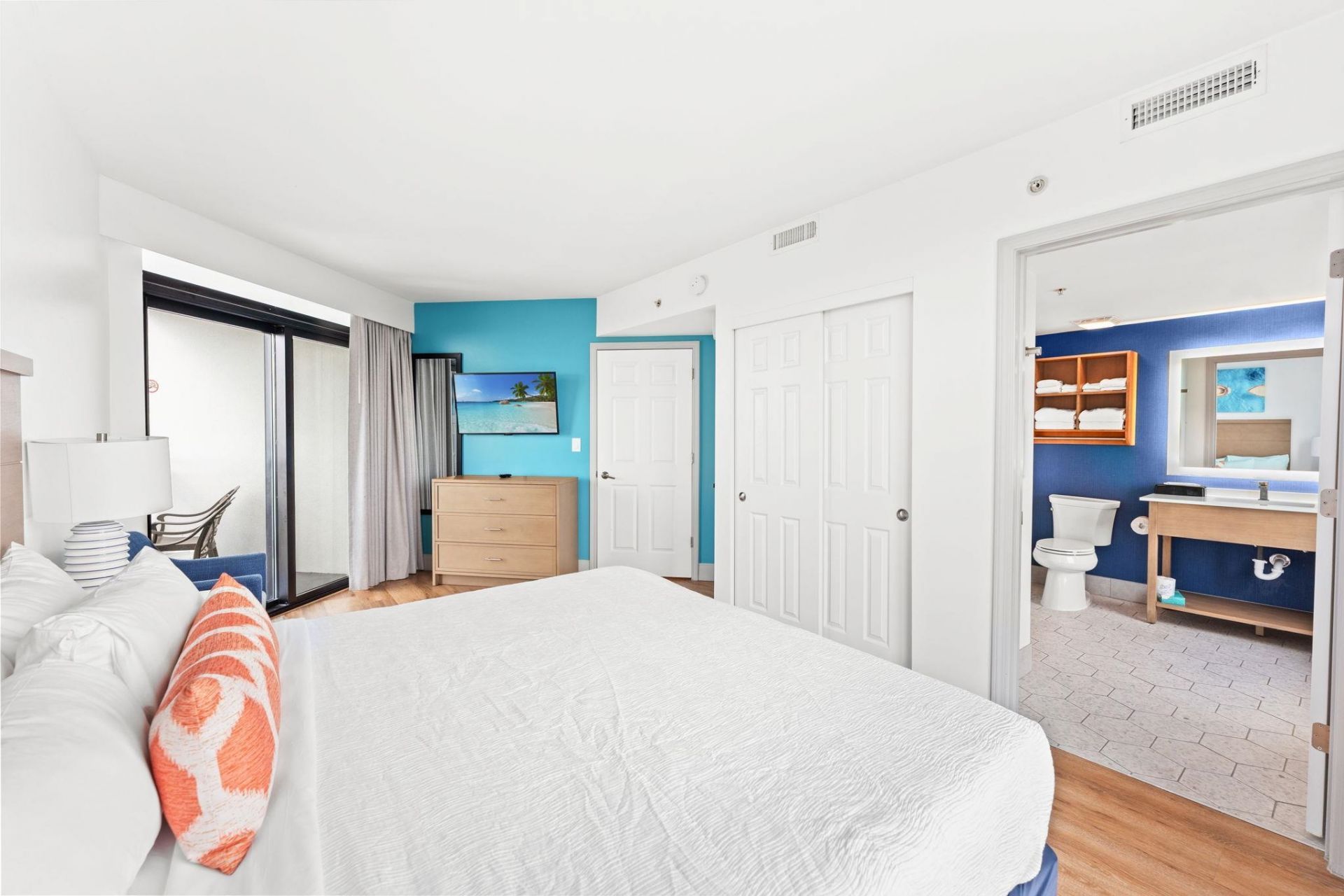 3000 N Ocean Blvd. N  Photo 16