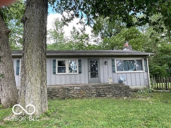 7694 E 500 N, Manilla, IN 46150