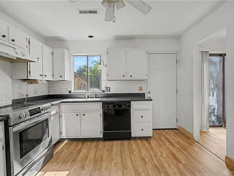 4535 Lansmore Drive, Dayton, OH 45415 Photo 9