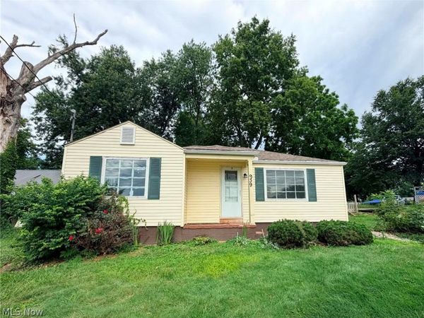 939 Blue Avenue , Zanesville, OH 43701