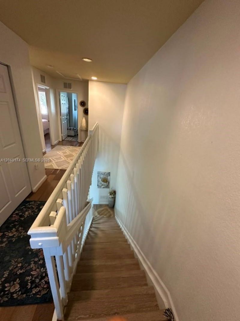 31 SE 3 , Hallandale Beach, FL 33009 Photo