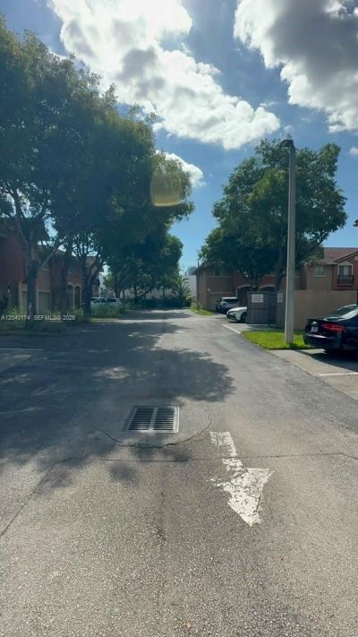 31 SE 3 , Hallandale Beach, FL 33009 Photo