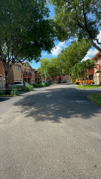 31 SE 3 , Hallandale Beach, FL 33009 Photo
