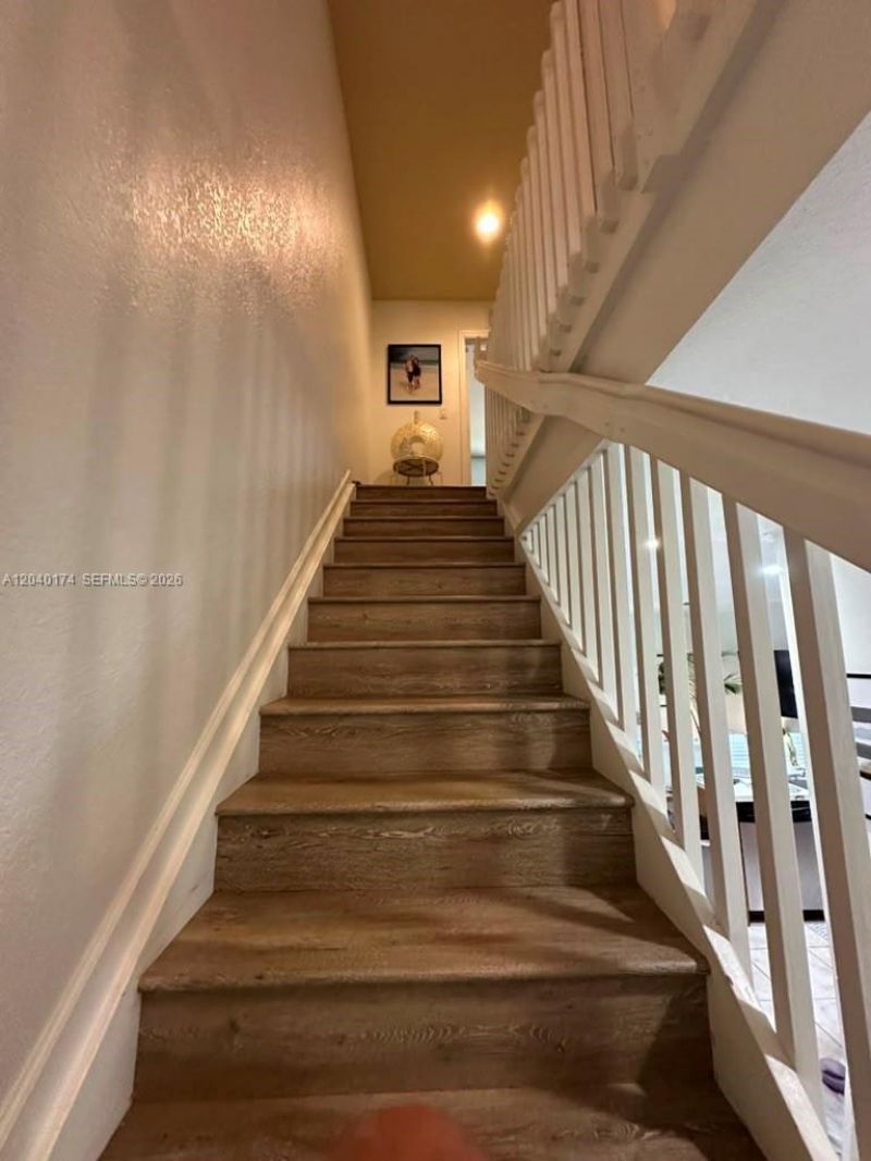 31 SE 3 , Hallandale Beach, FL 33009 Photo