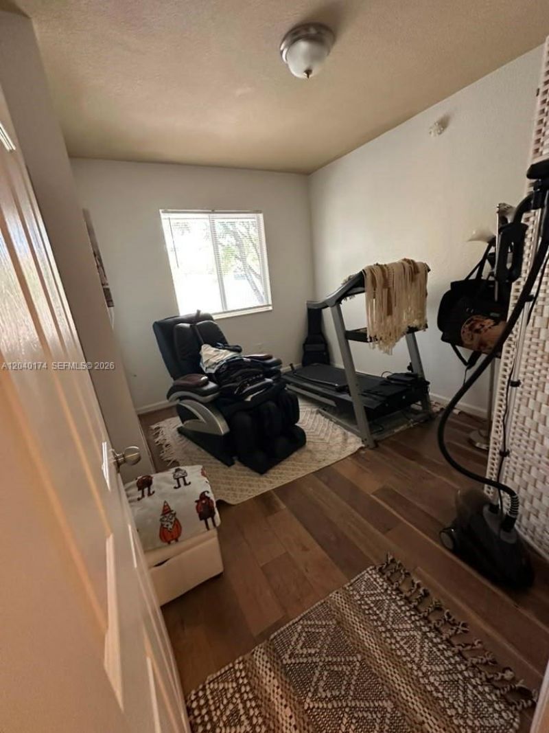 31 SE 3 , Hallandale Beach, FL 33009 Photo