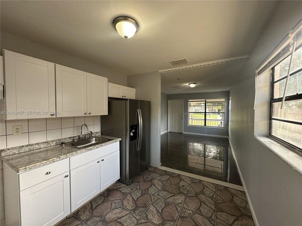 820 NW 4th Ave , Fort Lauderdale, FL 33311