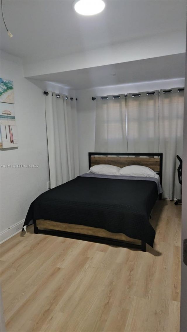 570 NW 97th St , Miami, FL 33150 Photo