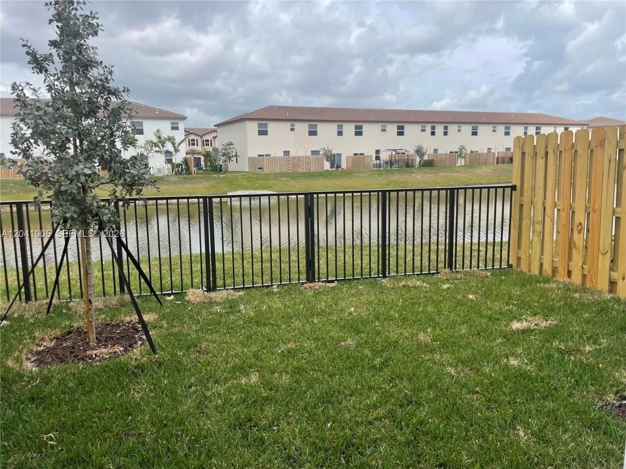12612 NW 22nd Pl, Unit 12612, Miami, FL 33167 Photo