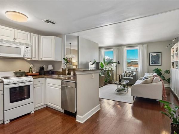 1205 ST CHARLES Avenue , Unit 403, New Orleans, LA 70130