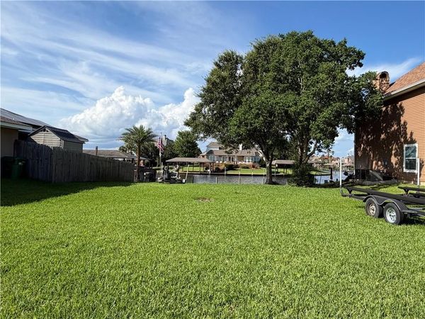 418 EDEN ISLE Boulevard , Slidell, LA 70458