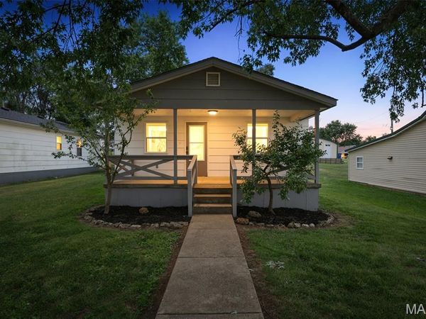 405 S Jackson Street , Desloge, MO 63601