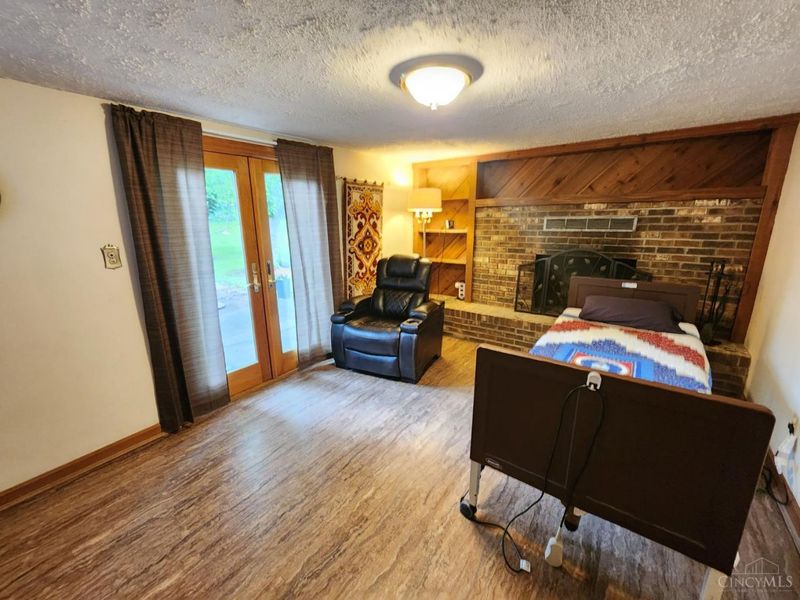 5619 Woodhaven Drive, Green Township, OH 45248 Photo 13