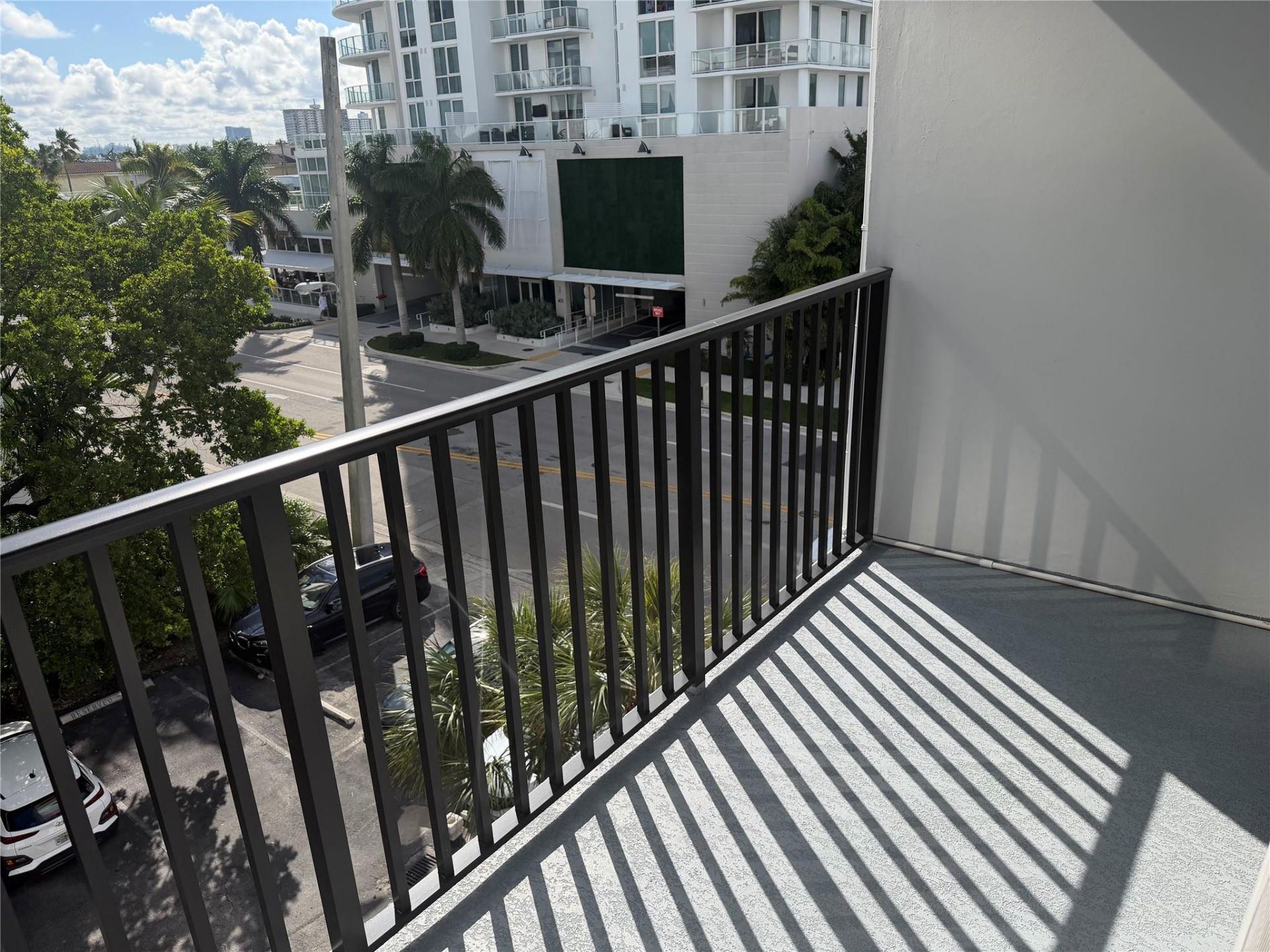 3000 Riomar Street, Unit 406, Fort Lauderdale, FL 33304 Photo