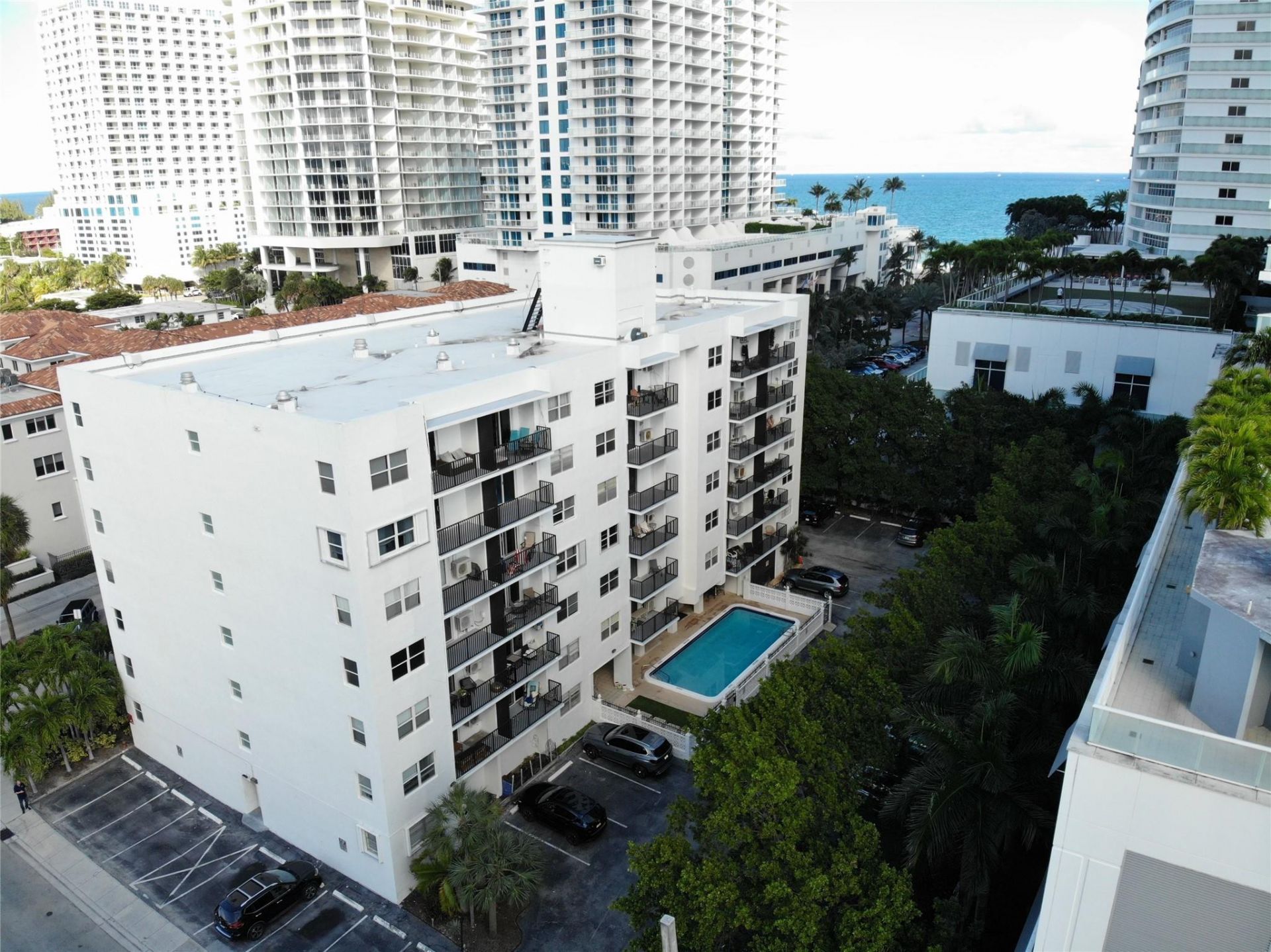 3000 Riomar Street, Unit 406, Fort Lauderdale, FL 33304 Photo