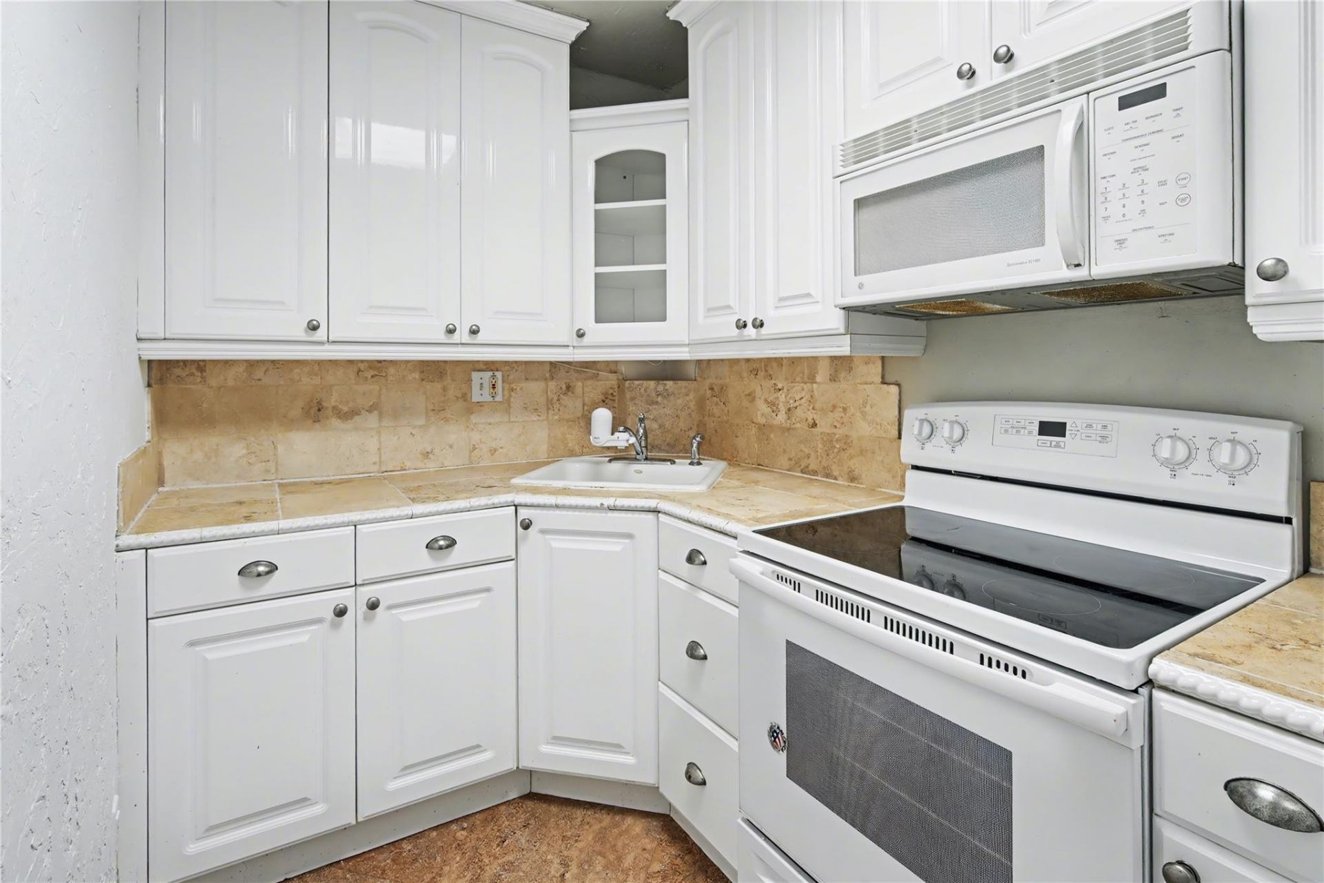 3000 Riomar Street, Unit 406, Fort Lauderdale, FL 33304 Photo