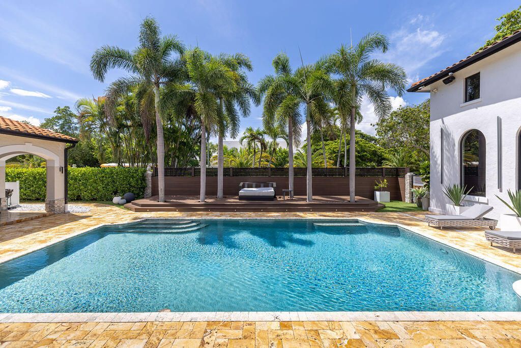 290 NW 6th Street, Boca Raton, FL 33432 Photo