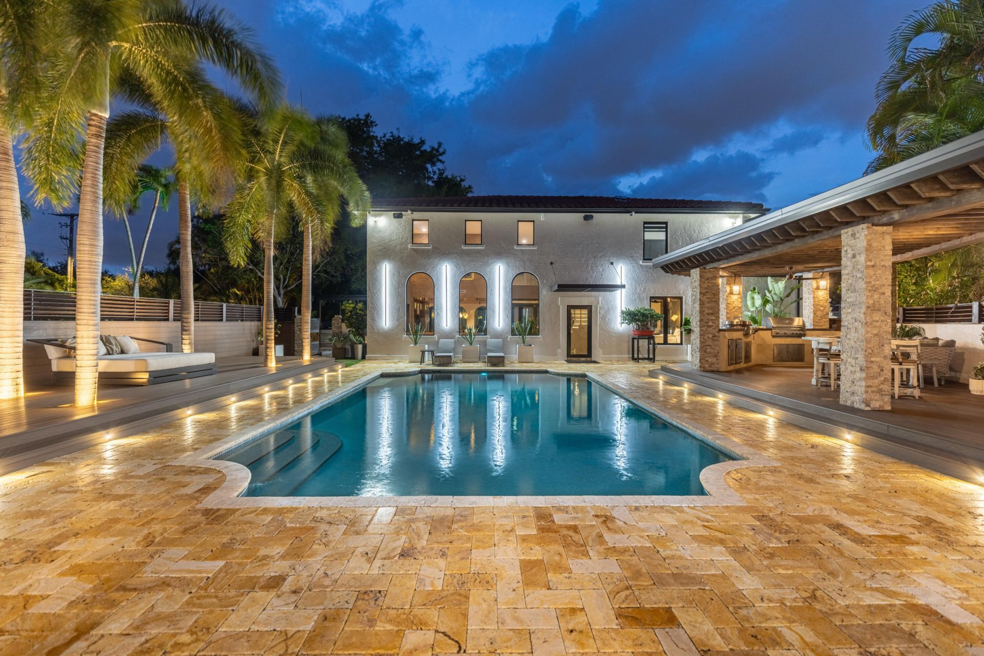 290 NW 6th Street, Boca Raton, FL 33432 Photo