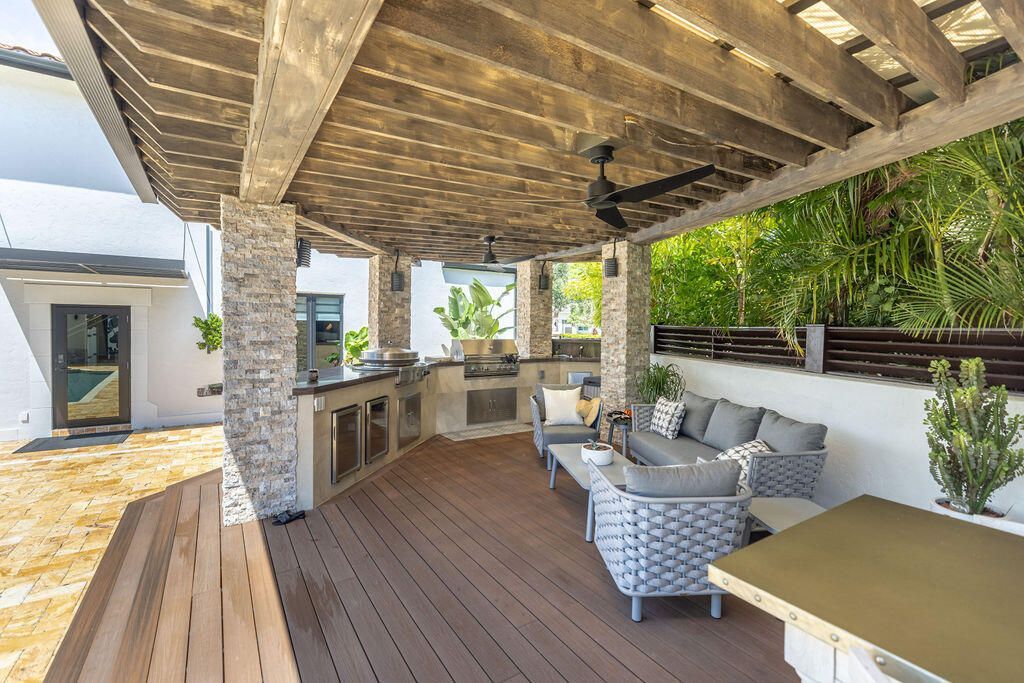 290 NW 6th Street, Boca Raton, FL 33432 Photo