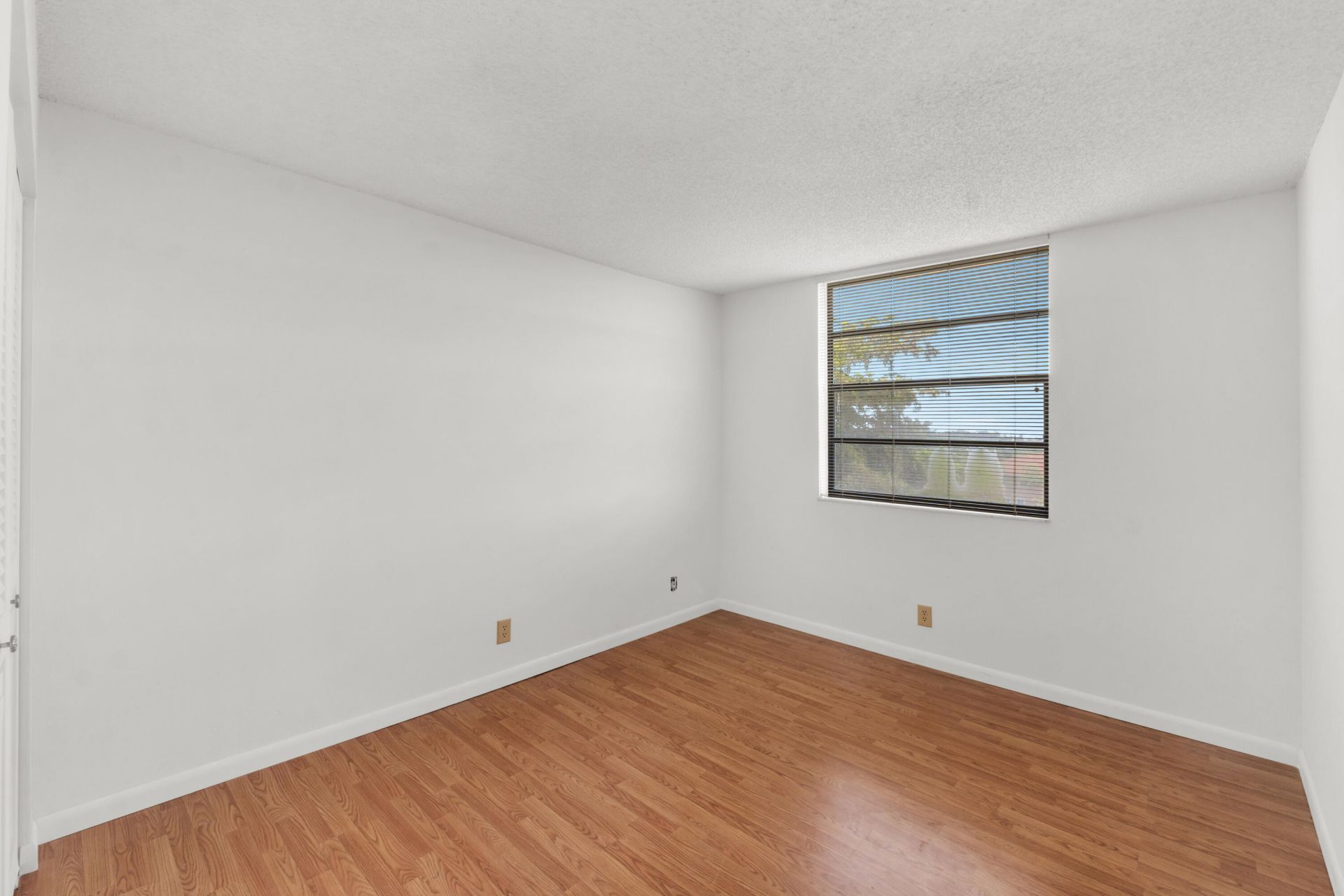 6190 Woodlands Boulevard, Unit 513, Tamarac, FL 33319 Photo