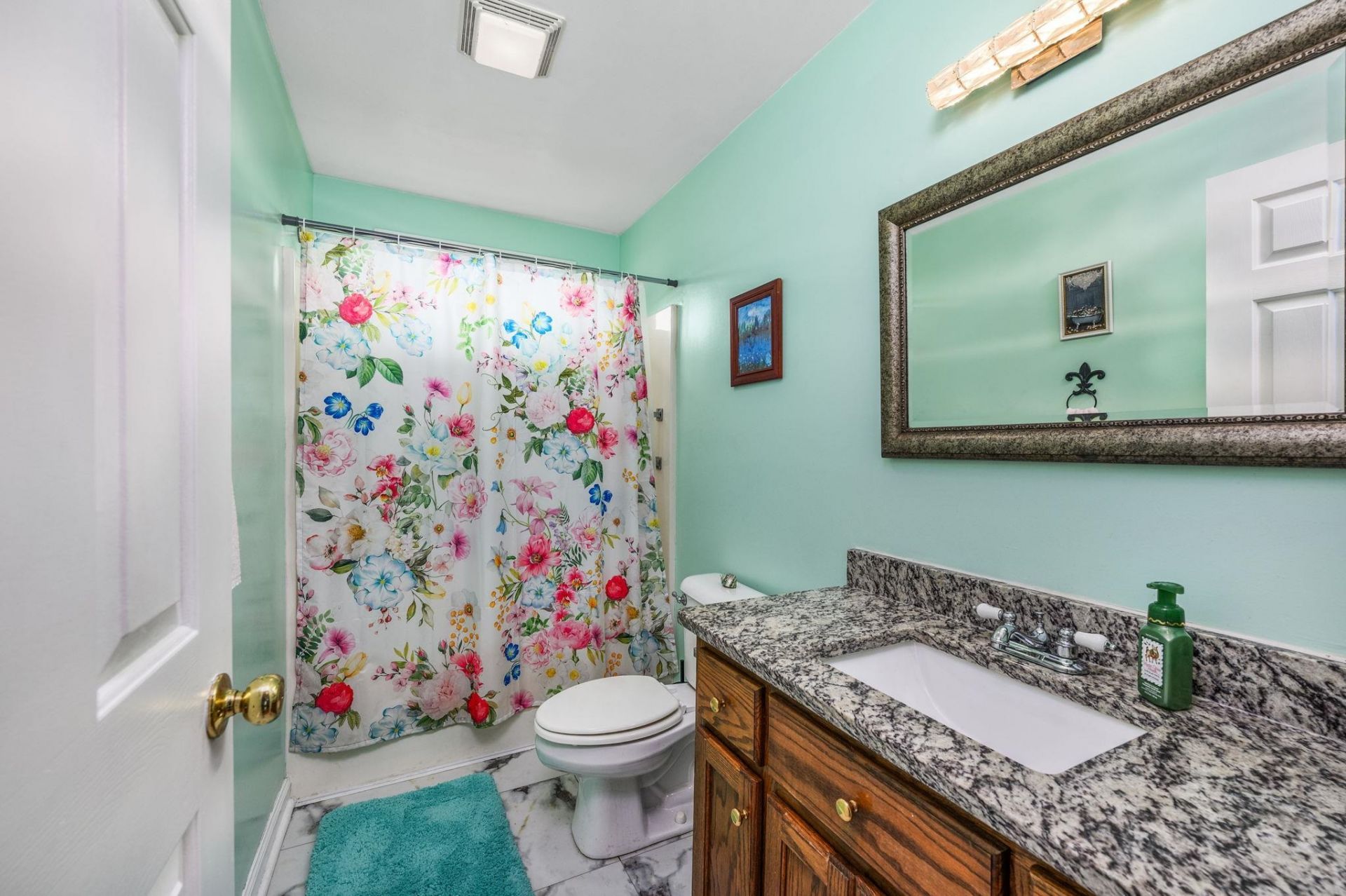 1001 Chateau Dr. Photo 14