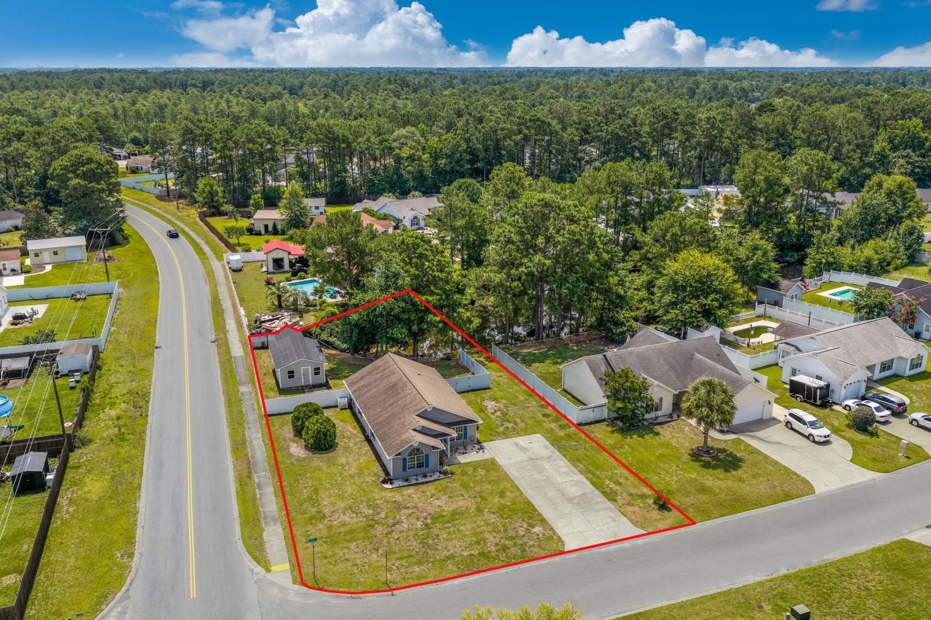 1001 Chateau Dr. Photo 34