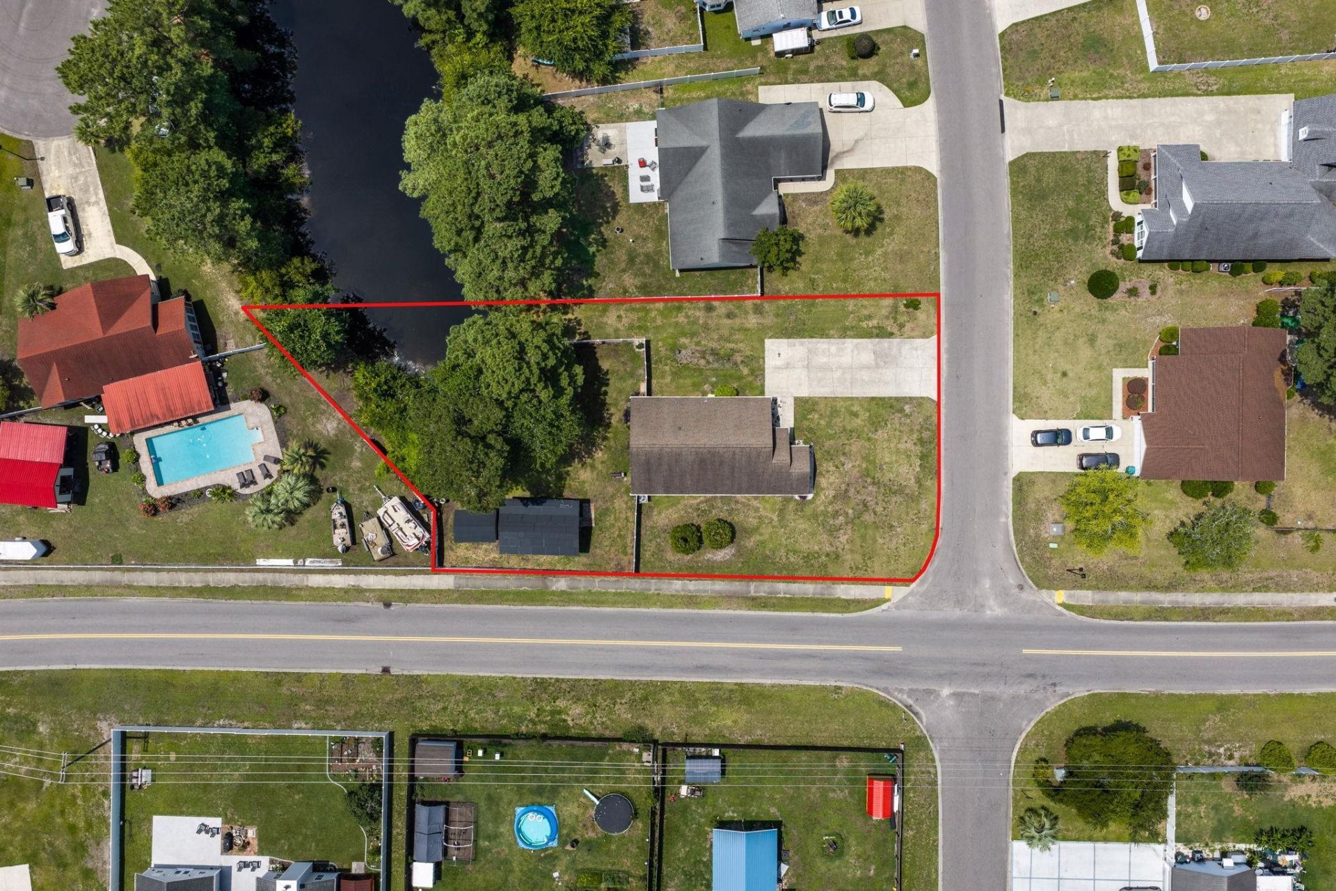 1001 Chateau Dr. Photo 38