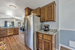 1001 Chateau Dr. photo 4