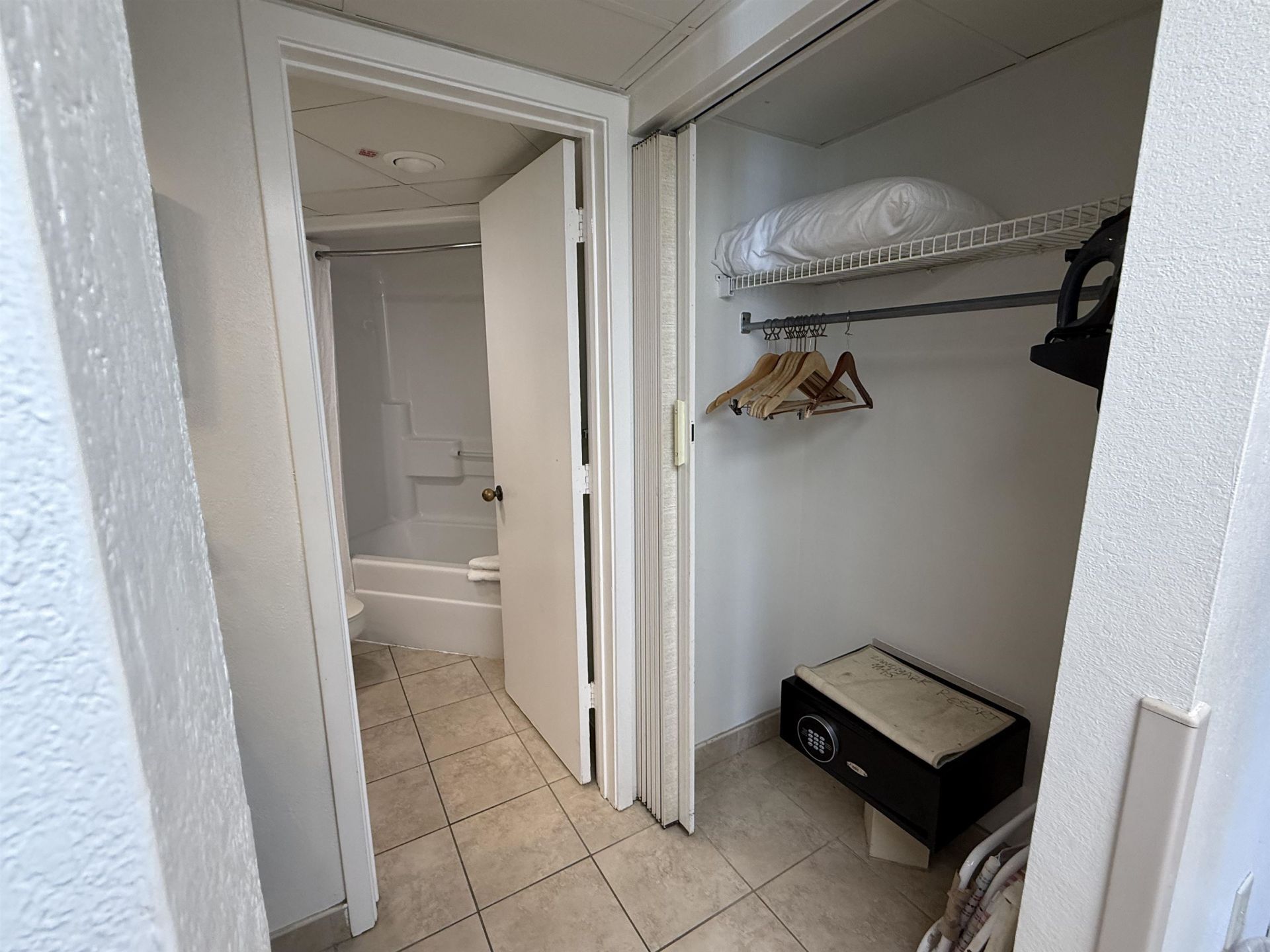 1501 S Ocean Blvd. Photo 20