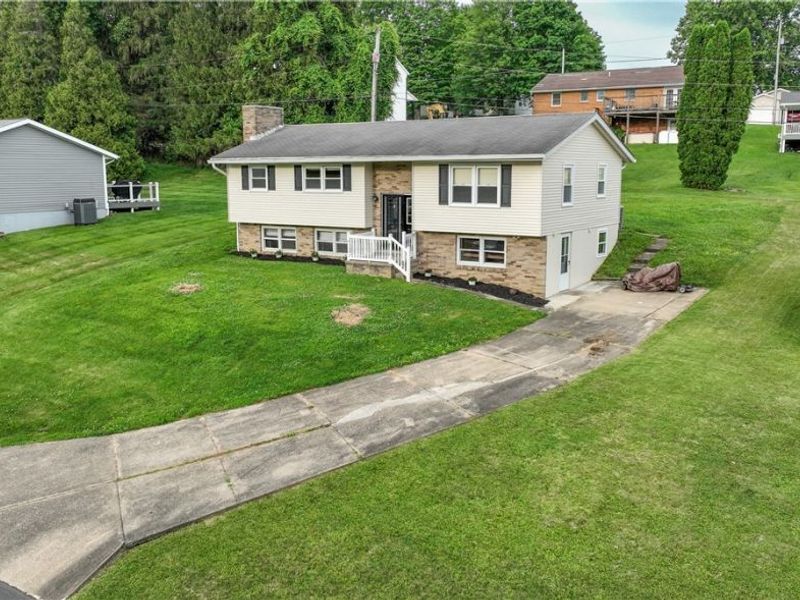 135 Pine Lane , Barnesville, OH 43713 Photo 2