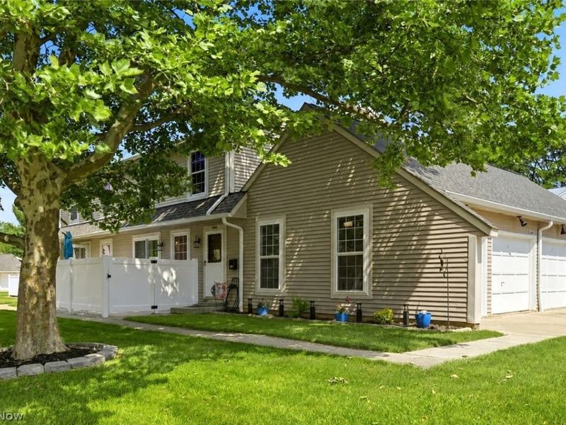 20468 Williamsburg Court, Unit 208C, Middleburg Heights, OH 44130 Photo 1