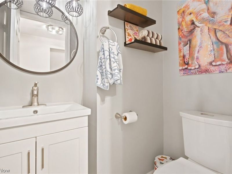 20468 Williamsburg Court, Unit 208C, Middleburg Heights, OH 44130 Photo 14