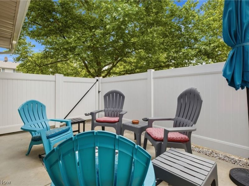 20468 Williamsburg Court, Unit 208C, Middleburg Heights, OH 44130 Photo 20