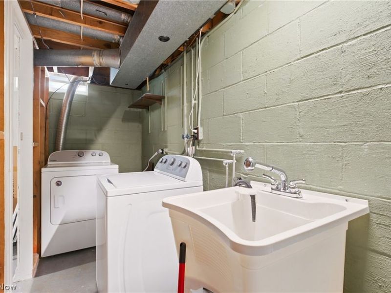 20468 Williamsburg Court, Unit 208C, Middleburg Heights, OH 44130 Photo 21
