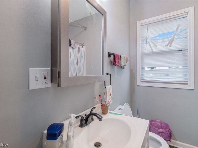 3469 W 45th Street, Cleveland, OH 44102 Photo 13