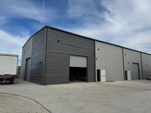 134 Industrial, Unit A, Aubrey, TX 76227 Main Photo