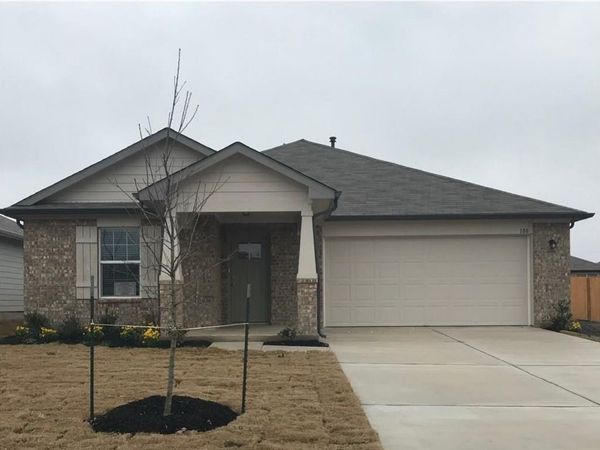 108 Cranbrook LN , Hutto, TX 78634