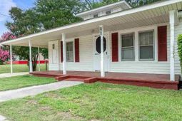 151 E. Pine Ave photo 4