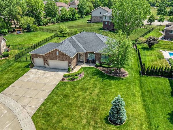12427 Pemrose Court , Mokena, IL 60448