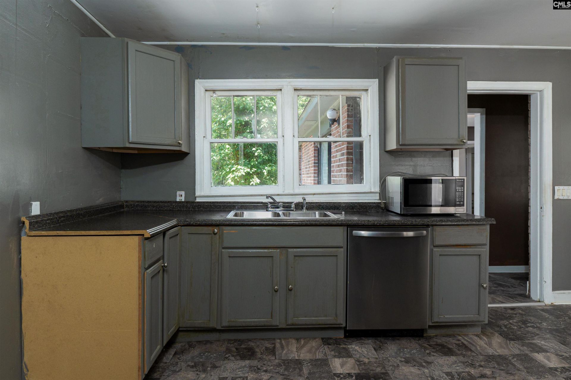862 Stebondale Road Photo 14