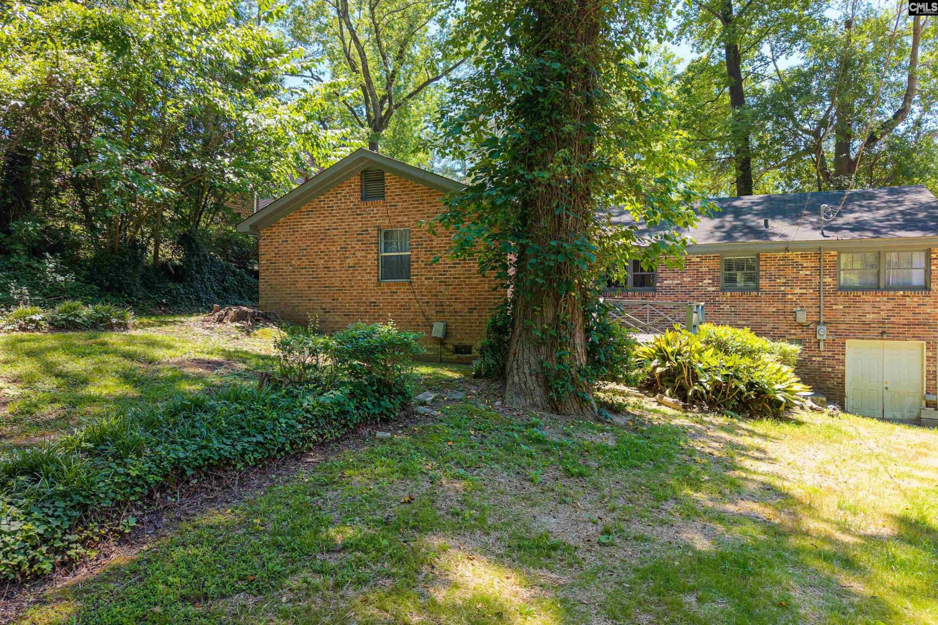 862 Stebondale Road Photo 4