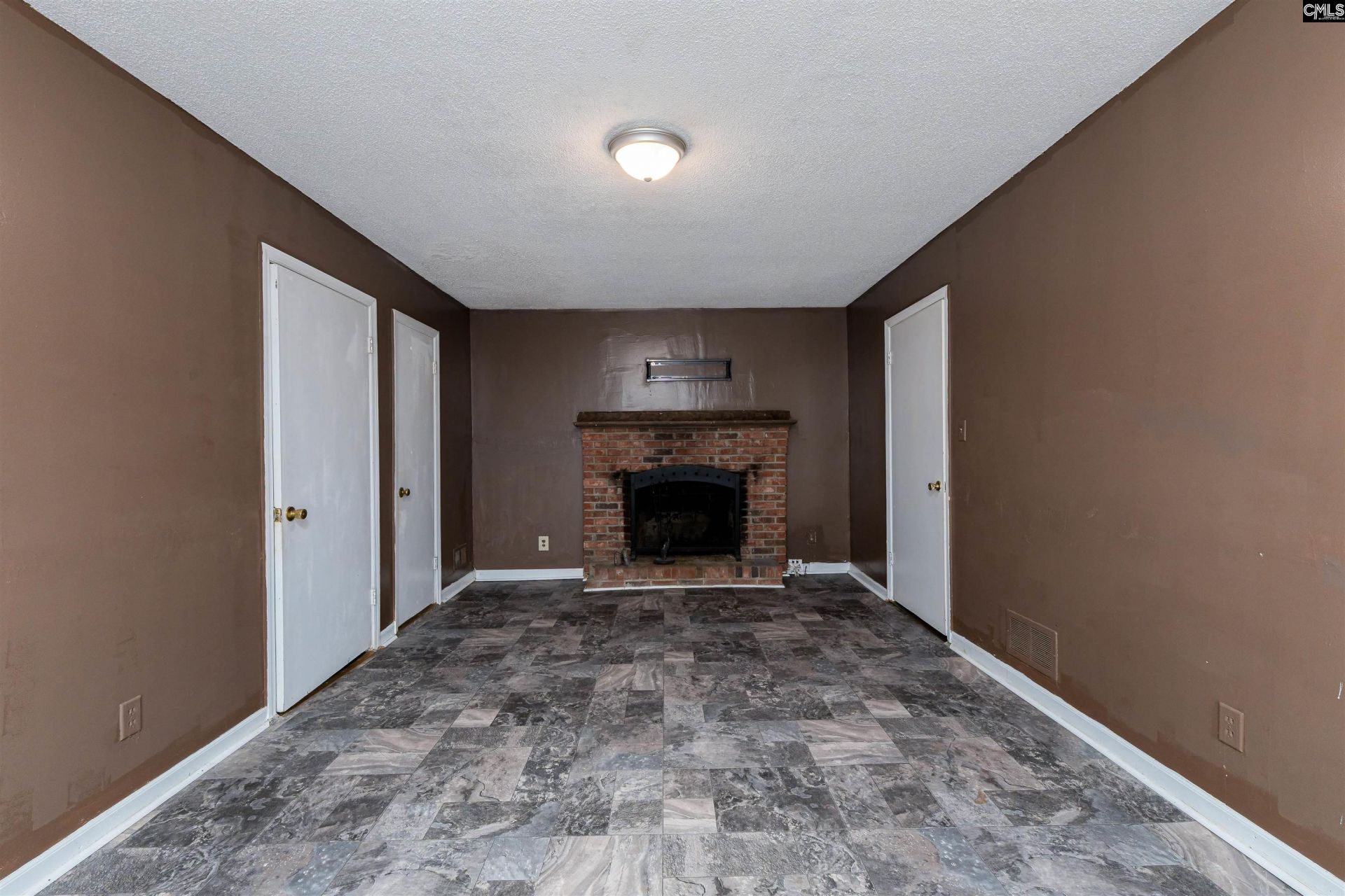 862 Stebondale Road Photo 7