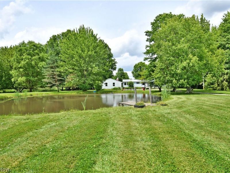 826 Bristol Champion Townline Road NE, Bristolville, OH 44402 Photo 2