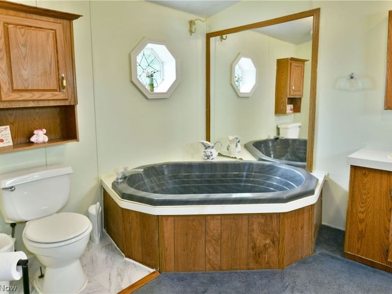 826 Bristol Champion Townline Road NE, Bristolville, OH 44402 Photo 27