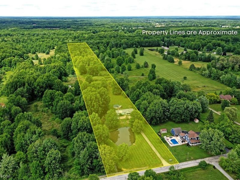 826 Bristol Champion Townline Road NE, Bristolville, OH 44402 Photo 3