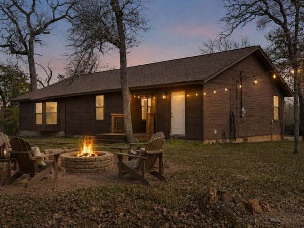1949 County Road 347 LOOP, Gause, TX 77857